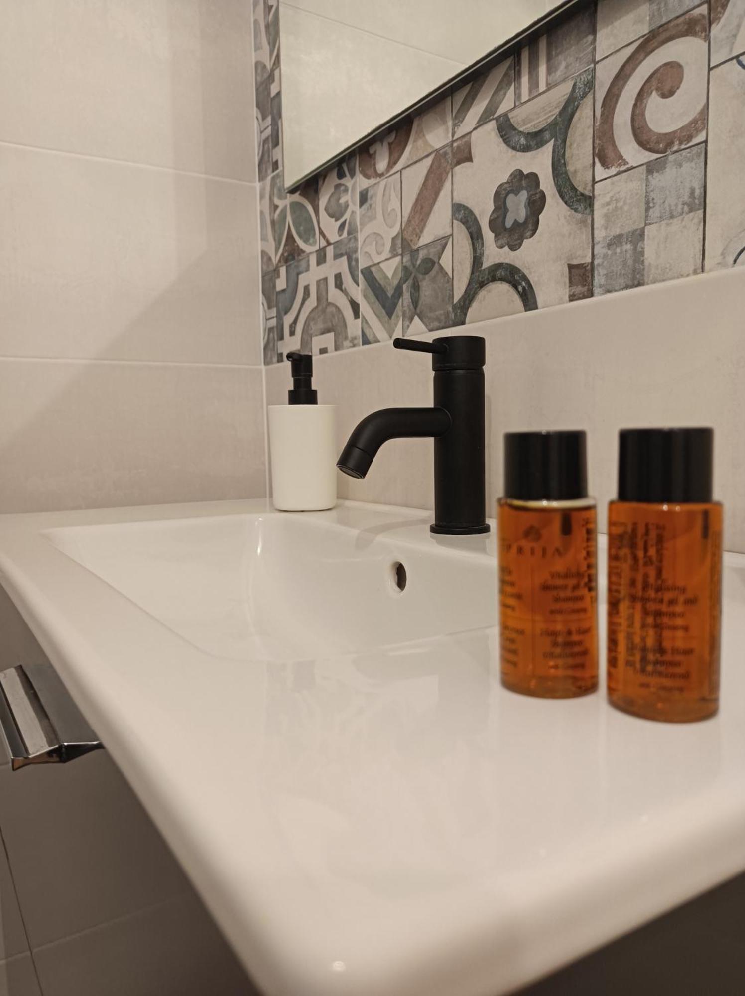 La Jacaranda Rooms Таормина Номер фото